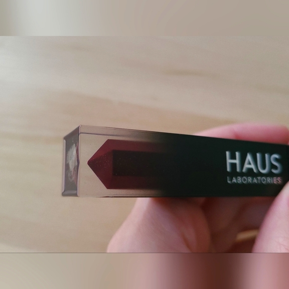 HAUS Le Riot Lip Gloss in Scream - Picture 3 of 4